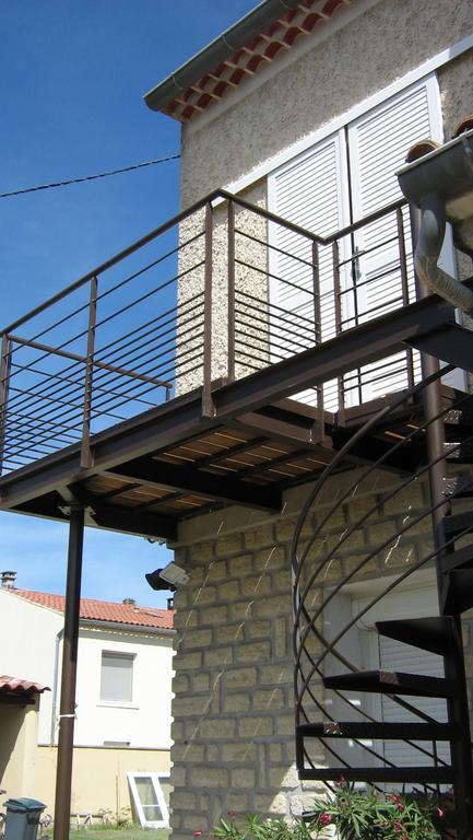 Clos Marjolie Hotel Caromb Екстериор снимка